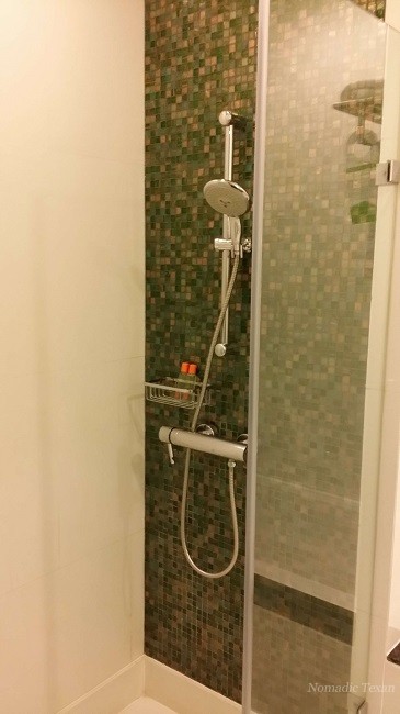 Shower for All Rooms (Push Back for Hot Water)