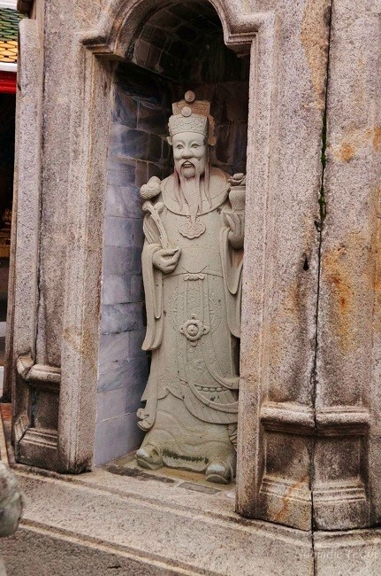 Stone Chinese Statue at Wat Arun
