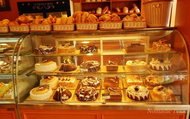 Take Home Cakes and Other Sweet Delicacies 
