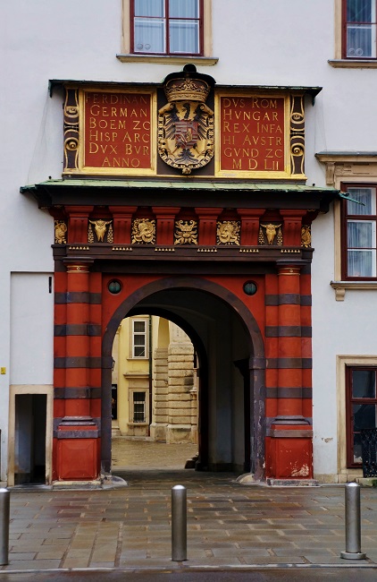 A gate from the 19th wing of the Hofburg Palace, to the complex center.